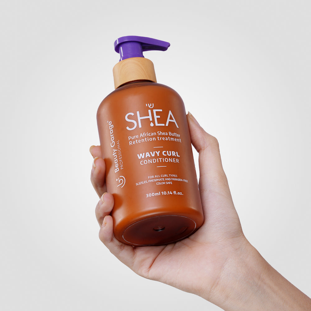 SHEA Retention Curl Conditione maintaining and enhancing your wavy curls.